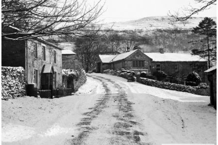 K2-2-000 School hill, snow Kett.jpg