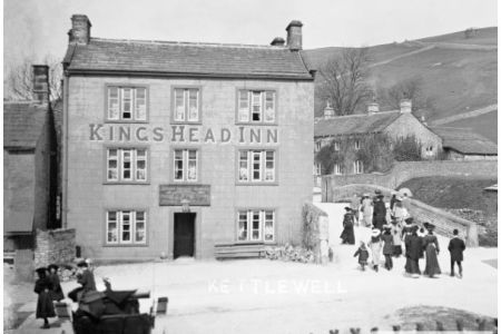 PUBS-11-00 Kings Head, Kettlewell.jpg