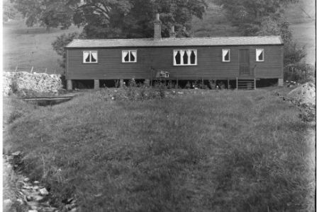 UW-14-475 Bungalow (wooden), Buckden.jpg