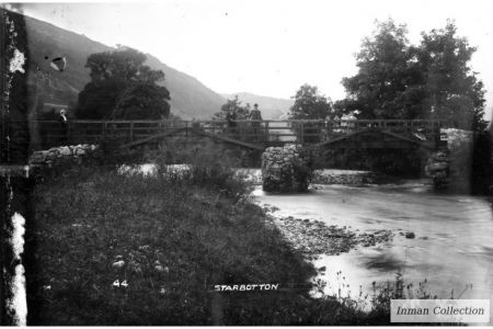 UW-26-44 Starbotton footbridge over Wharfe.jpg