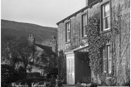 K2-9-00 Wharfeside Kettlewell.jpg