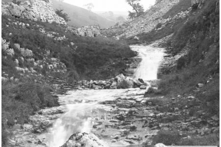 K4-4-00 Falls prob.Douber Ghyll.jpg