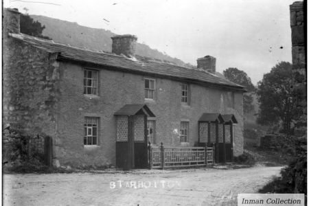 UW-13-00 Row of 3 cottages, Starbotton.jpg