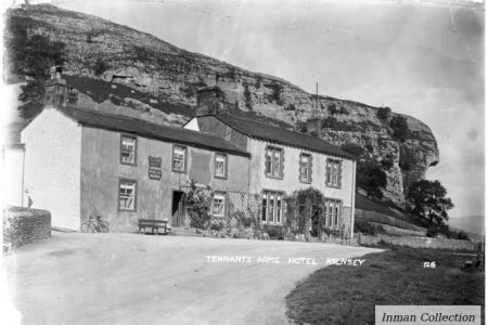 CK-18-126 Tennant Arms Hotel, Kilnsey.jpg