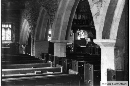 CH-12-00 Hubberholme church interior.jpg