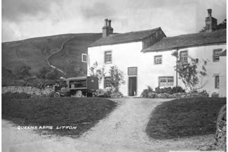 PUBS-4-183 Queen's Arms, Litton.jpg