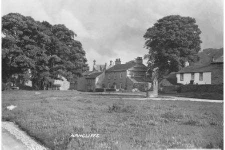 A-8-272 Arncliffe green.jpg