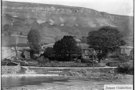 HK-8-213 Hawkswick from across river.jpg